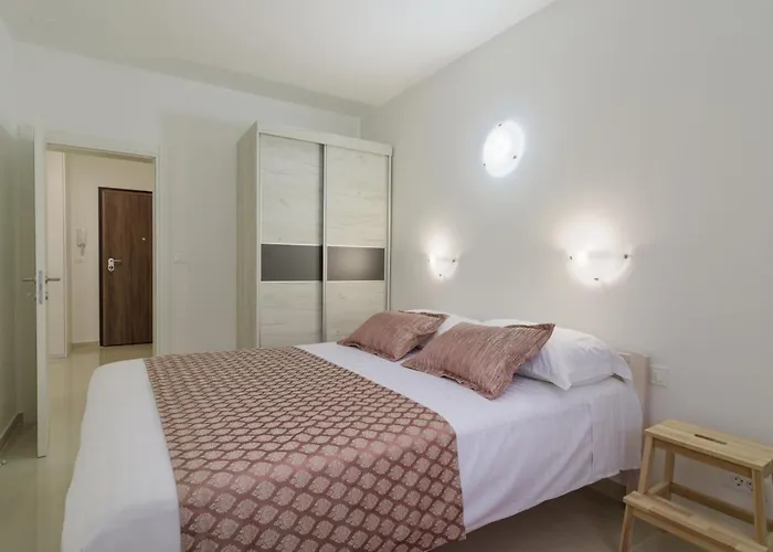 Apartment S-7